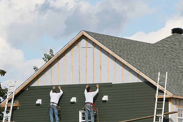 Professional Siding Repair technician working in Warnock, OH